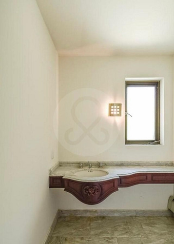 Casa En Venta En Bosque De Las Lomas