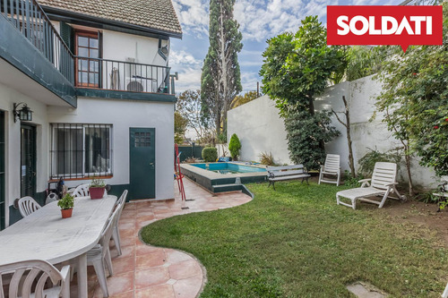 Venta - Casa 5 Ambientes Con Cochera Y Piscina - Vicente López