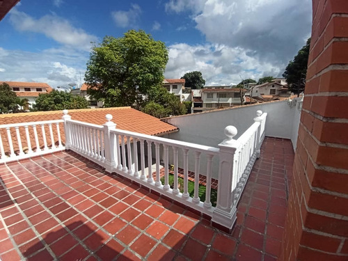 Imagen 14 de 14 de Venta De Casa - Urb. Los Nuevos Teques - Los Teques