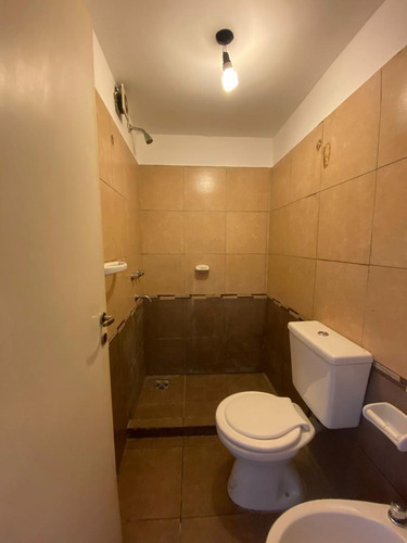 Departamento De Un Dormitorio Primer Piso De Escalera