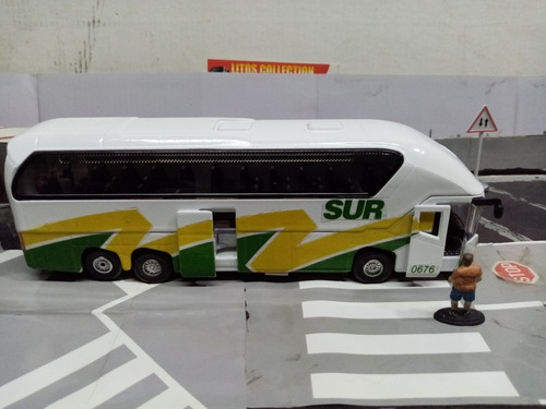 Autobus A Escala Neoplan Con Luces Linea Sur Gpo Ado 