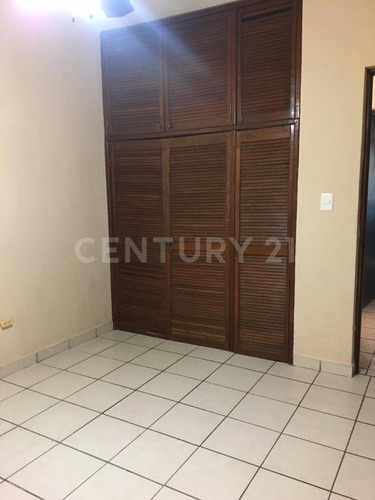Imagen 10 de 15 de Se Renta Casa En Col. Villas Del Náinari.