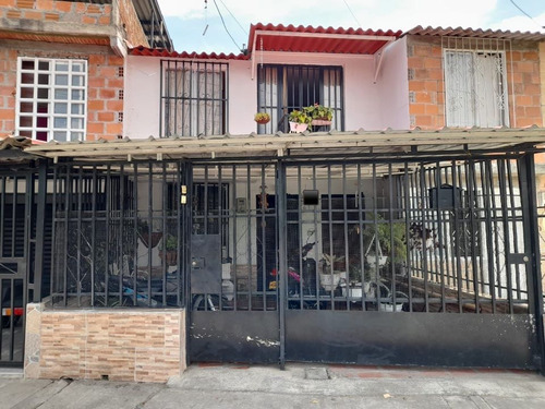 Barrio Betania De Comfandi - Casa Bifamiliar En Venta Palmira Valle