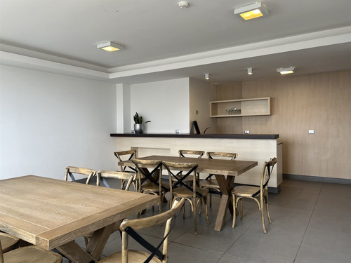 Departamento En Venta De 4 Dorm. En Viña Del Mar