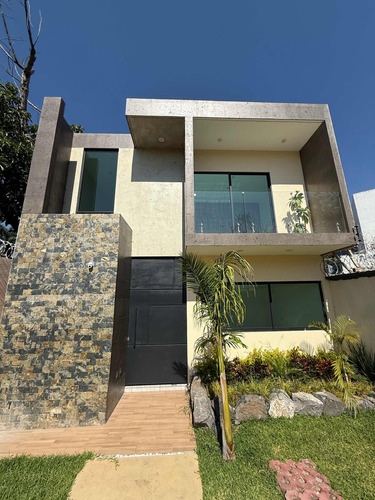 Excelente Casa En Pedregal De Las Fuentes Jiutepec,