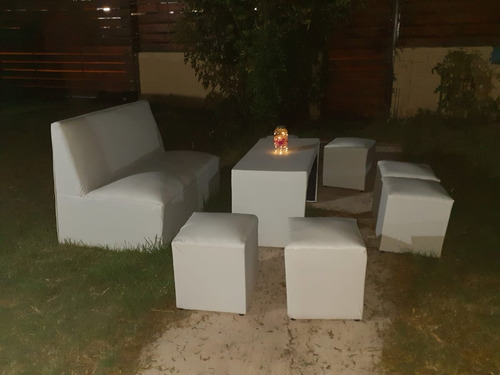 Alquiler De: Mesas,sillas Plásticas,livings,vajilla