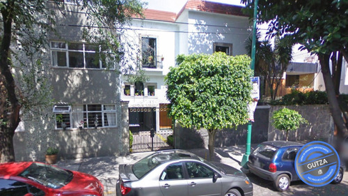 Casa En Del Carmen Coyoacán Cdmx. Remates Exclusivos, Tu Nuevo Hogar Te Espera.