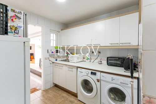 Casa De Lujo En Bosque De Montemar, 8d+6b, 1050 M²