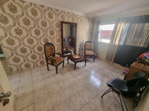 Apartamento 2do Segundo Piso De Venta En Res. Camila Maria