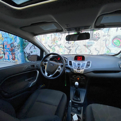 Ford Fiesta Kinetic Design 1.6 Design 120cv Titanium 2013