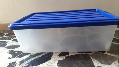 Caja Plástica Multiusos  Manaplas  35 Lts