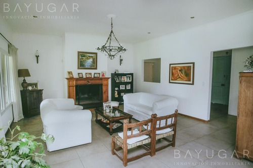 Imagen 9 de 30 de Venta En Oportunidad - Casa En Sausalito - Bayugar Negocios Inmobiliarios