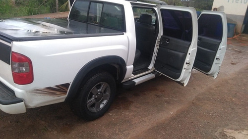 Chevrolet S10 2011 2.8 Rodeio Cab. Dupla 4x2 4p