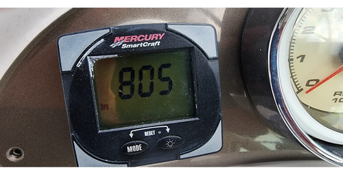 Lancha Focker 255 C/ Motor Mercury Verado De 225 Hp 4 Tempos