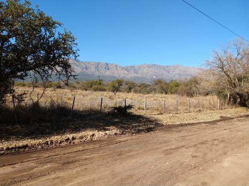 3 Terrenos En Las Calles Con Impactantes Vistas A Las Altas Cumbres