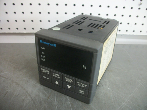 Honeywell Udc3300 Temperature Controller Dc330b-c0-200-1 Ddl