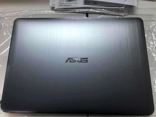 Asus X441ba A6 4gb Ram 500gb Almacenamiento (como Nueva)