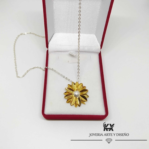 Cadena Y Dije  De Girasol En Plata Con Baño De Oro 