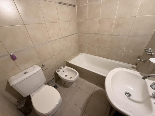 Departamento De 3 Ambientes - Castelar Centro