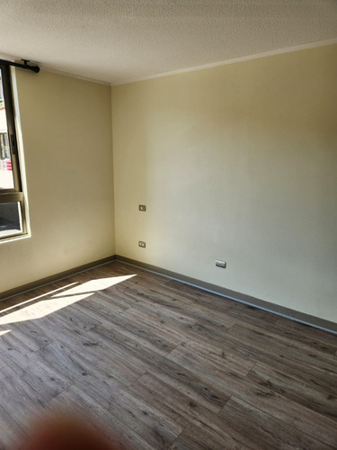 Arriendo Dpto. 1d/1b C/termopanel En Santiago Centro