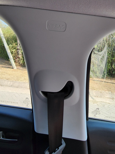 Imagen 16 de 19 de Citroën C4 Cactus 2022 1.6 Thp 165 At6 Shine