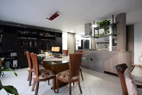 Casa En Venta En San Lucas. Cod V14548