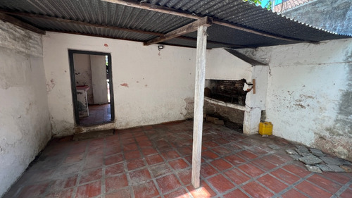 Casa 6 Ambientes 265m2 En Excelente Ubicacionmercedes