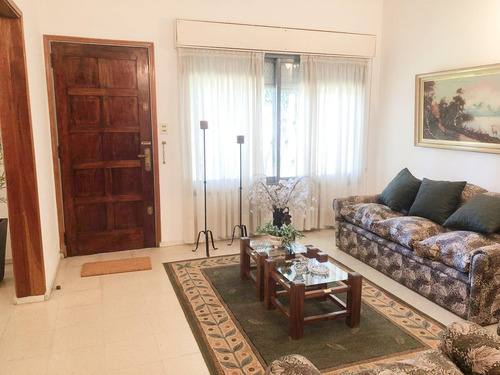 Venta De Casa De 2 Dormitorios En Colón, Montevideo