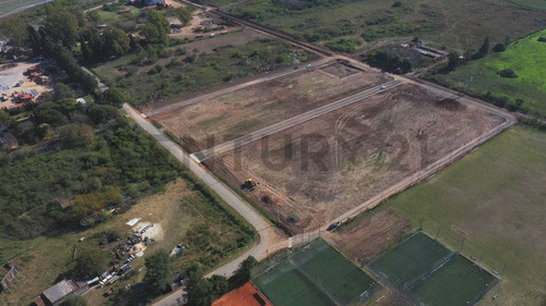 Terreno En Loteo Villa Robles De San Lorenzo - 300 Mts