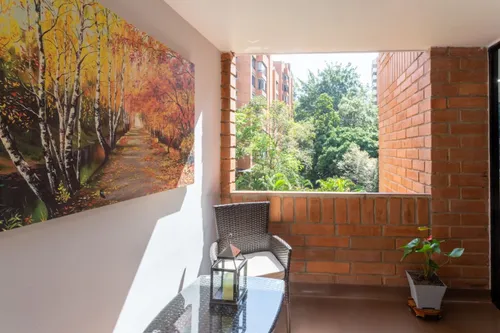 Apartamento En Venta En Loma De Los Balsos. Cod V21555