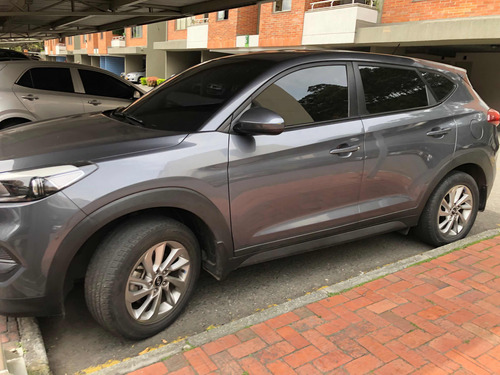 Hyundai Tucson 2.0 Gl Premium 4x2 | TuCarro