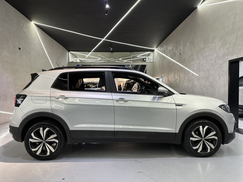 Volkswagen T-Cross 1.0 200 TSI TOTAL FLEX COMFORTLINE AUTOMÁTICO