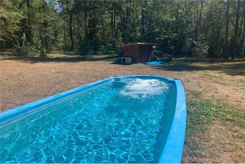Imagen 16 de 22 de Casa De 2 Pisos Con Parcela Y Piscina En Pucon