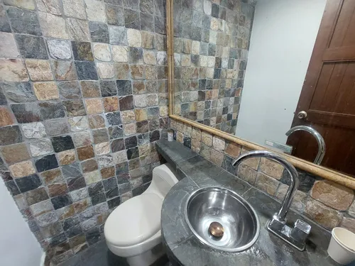 Arriendo Local En Patio Bonito