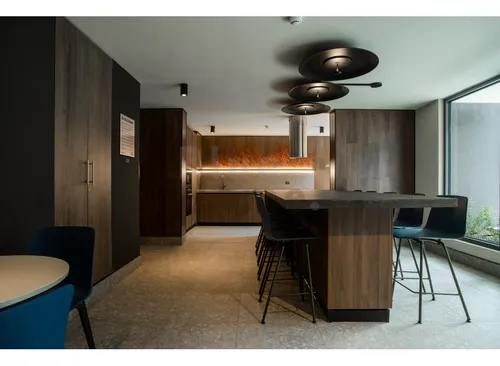 Arriendo Metro Quinta Normal / Santo Domingo / Matucana