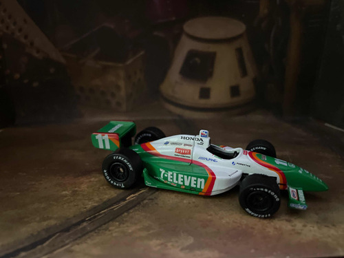 2004 Tony Kanaan 7-eleven Indy Car Greenlight Suelto