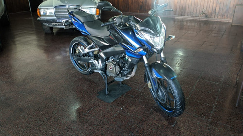 Imagen 6 de 25 de Moto Bajaj Rouser 2015