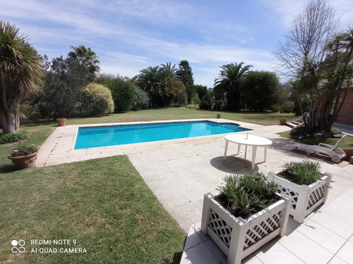 Imagen 10 de 12 de Chalet En Venta Construido En Esquina En Country San Diego- Moreno