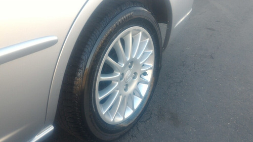 Imagem 7 de 15 de Honda Civic 2005 1.7 Lxl Aut. 4p 130 Hp