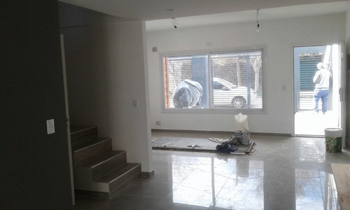 Imagen 3 de 6 de Duplex En Venta En Ituzaingo Norte