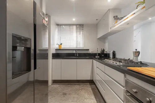 Apartamento En Arriendo En El Chicó. Cod A21461