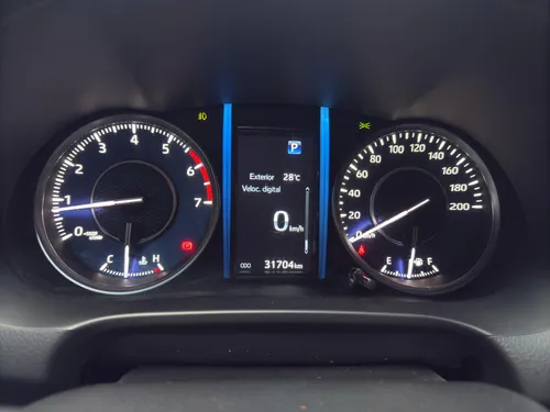 Toyota Fortuner Srv 2022 2.7cc 4x2 At