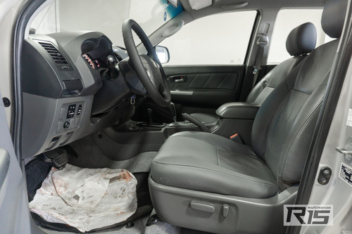 Toyota Hilux CD SRV D4-D 4x4 3.0 TDI Diesel Aut