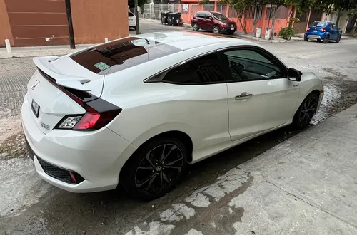 Honda Civic 1.5 Coupe Turbo Cvt