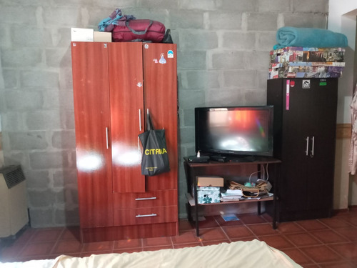 Imagen 5 de 24 de Casa Venta En Block 4 Ambientes A Reciclar Castelar Oportunidad