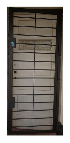 Imagen 2 de 5 de Puerta Reja