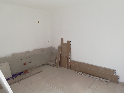Imagen 12 de 18 de Duplex En Venta 2 D Y Dpto 1 D Con Cochera,