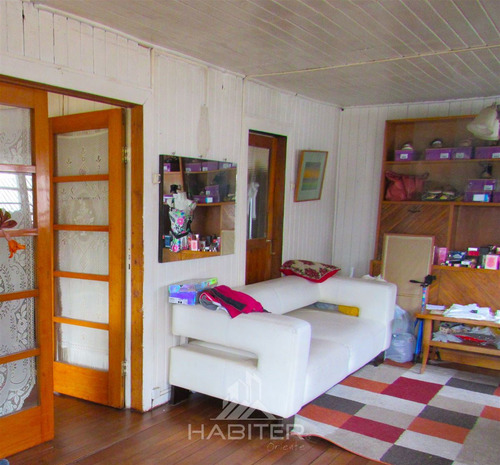 Casa En Venta De 5 Dorm. En Frutillar