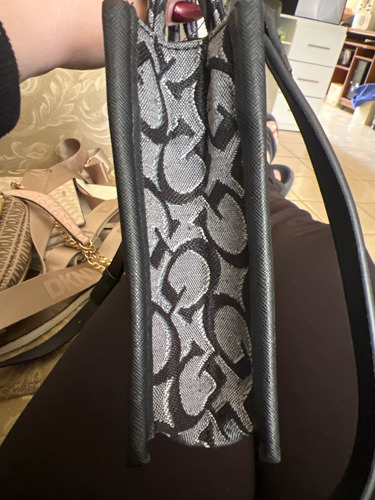 Bolsa Guess Negra/gris 100% Original Negro Lisa Níquel Negro