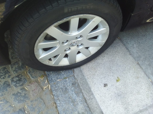 Peugeot 207 1.6 Sedan Xt Tiptronic